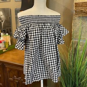 Off the shoulder strapless gingham top size large